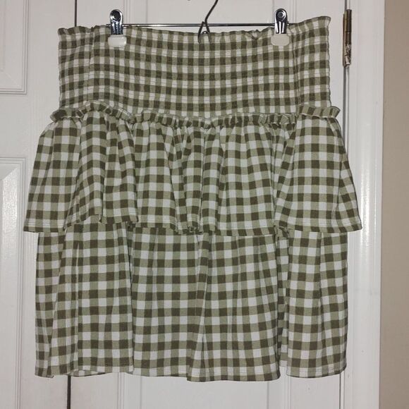 Cato Tropical Escape  Dusty Green ruffled skort skirt  NWT  Sz 18/20W NWT - Picture 1 of 7